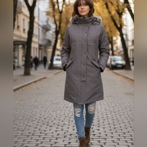 The North Face gray winter women's coat Size SM faux fur goose down
